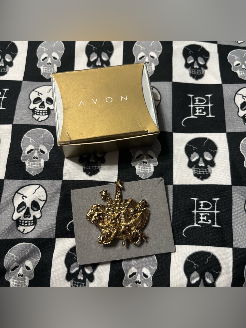 Vintage Avon Noah’s Arc Pin Brooch with Original Box